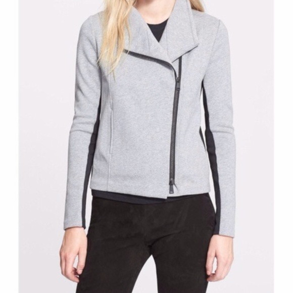 Vince Jackets & Blazers - Vince Gray Knit Asymmetrical Zip Jacket L EUC